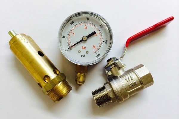 Pressure vessel fittings kits